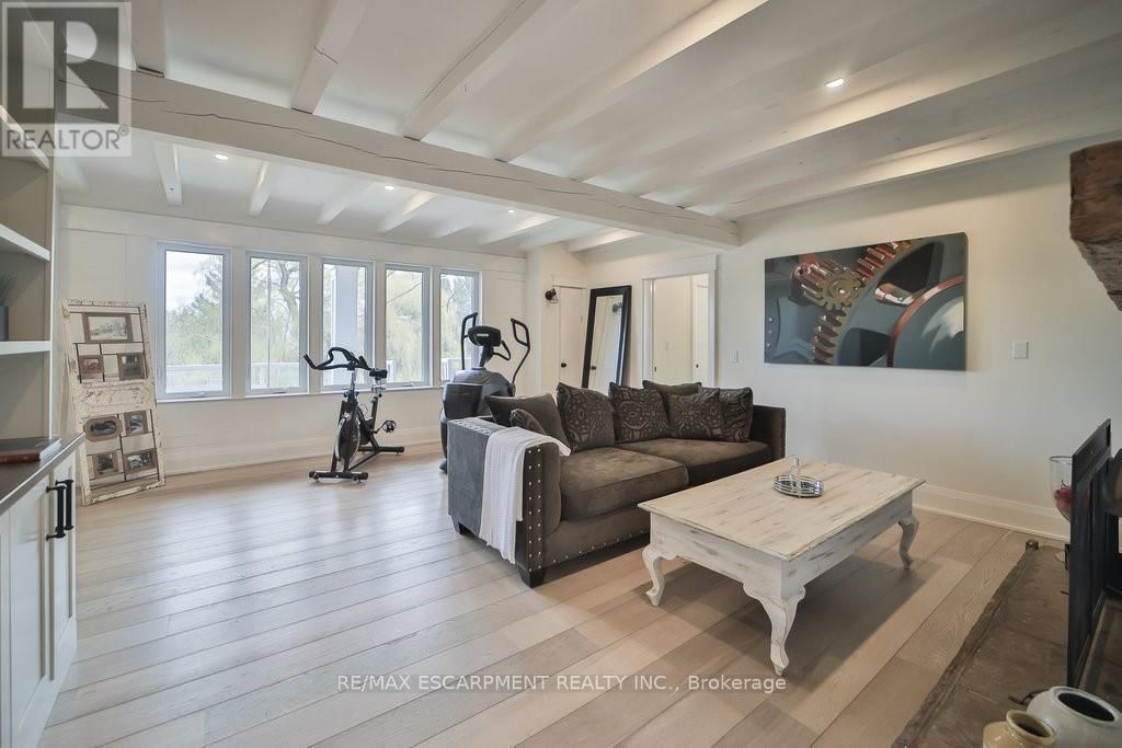 4028 MILLAR CRESCENT Image 20