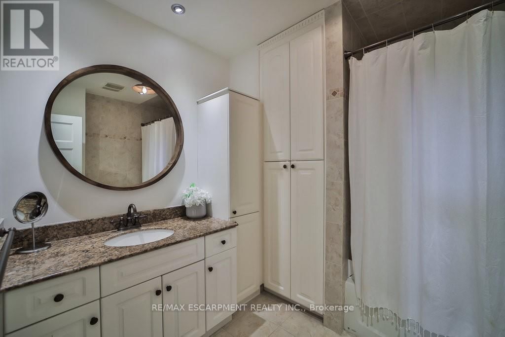 4028 MILLAR CRESCENT Image 23