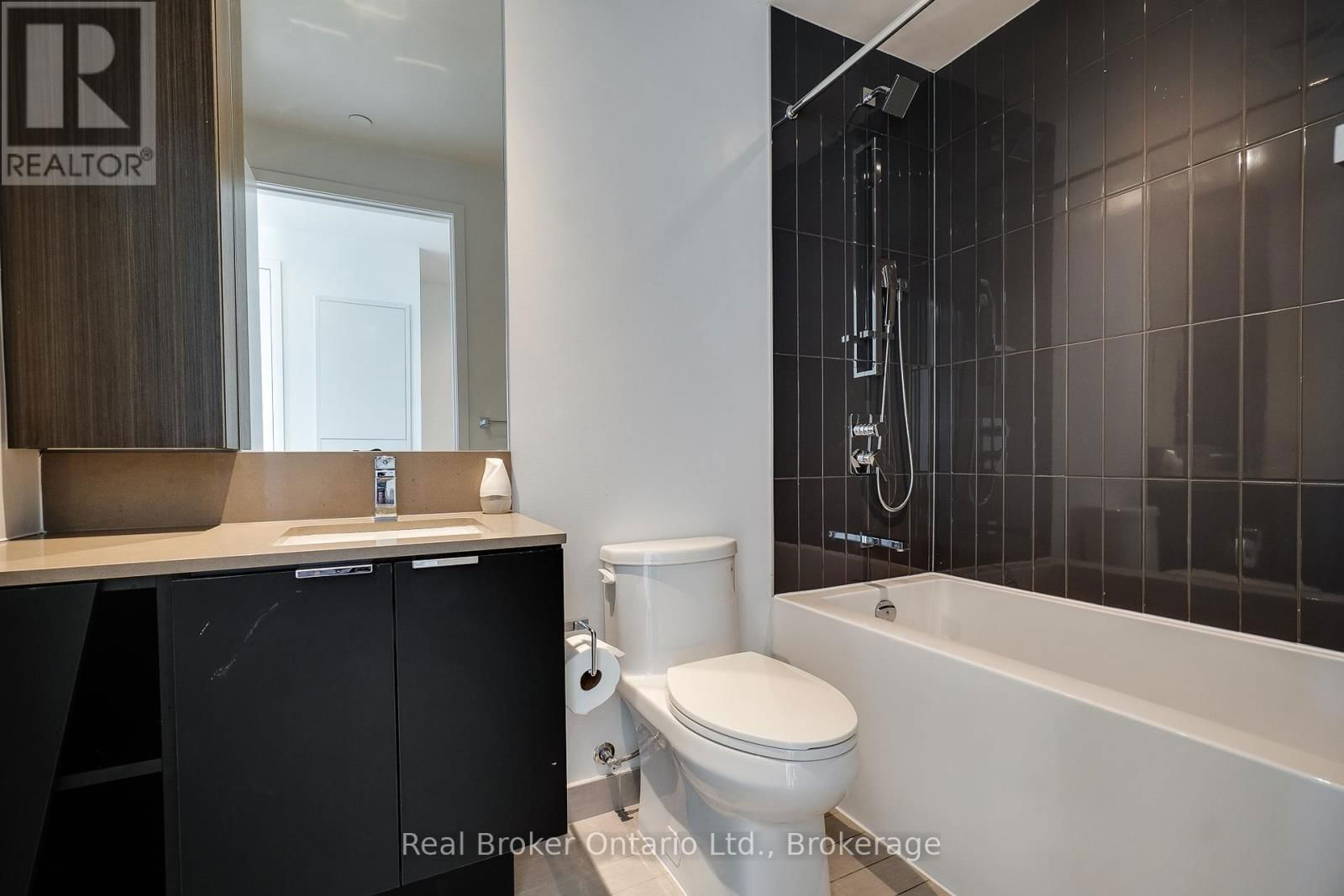 3009 - 3883 QUARTZ ROAD Image 24