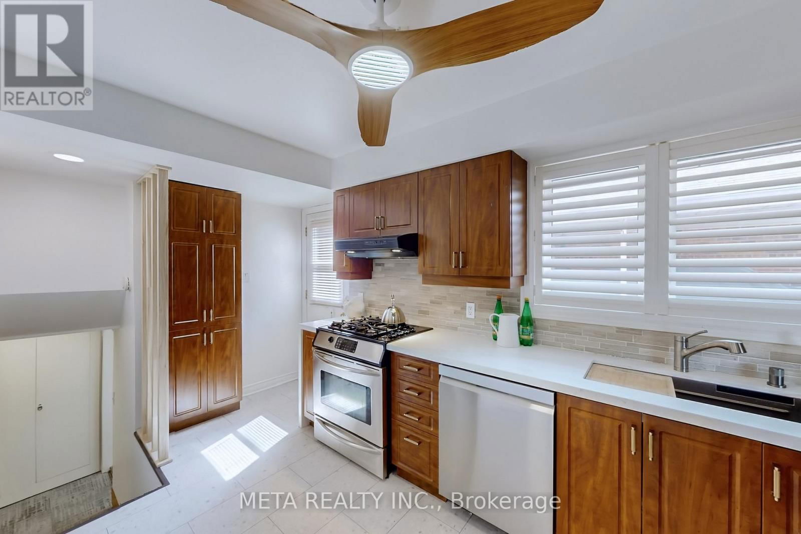 21 TAYROW ROAD Image 9