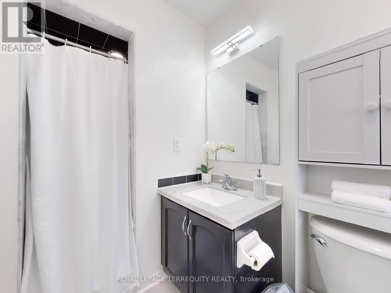 57 - 6399 SPINNAKER CIRCLE Image 16