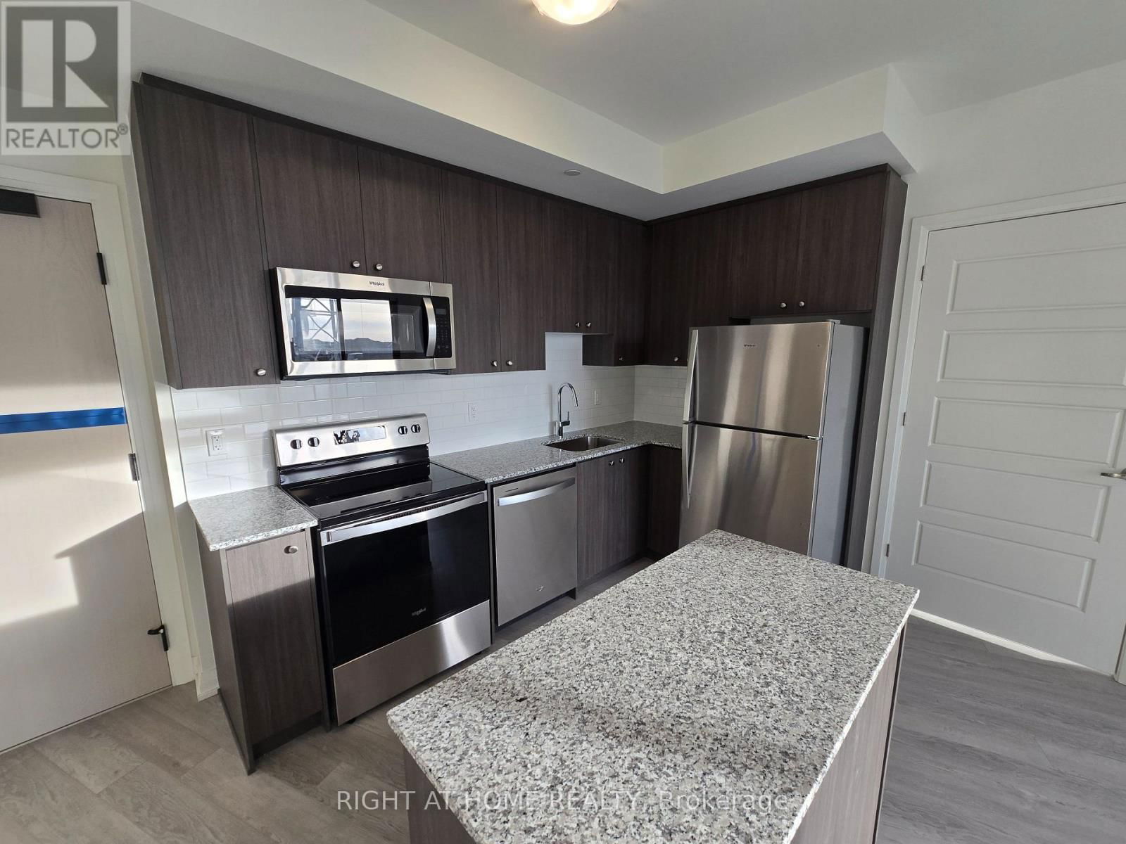 312 - 3006 WILLIAM CUTMORE BOULEVARD Image 14