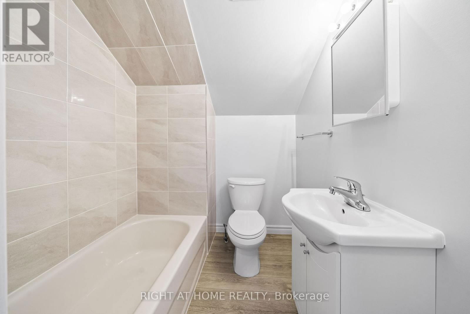 134 MILLICENT STREET Image 26