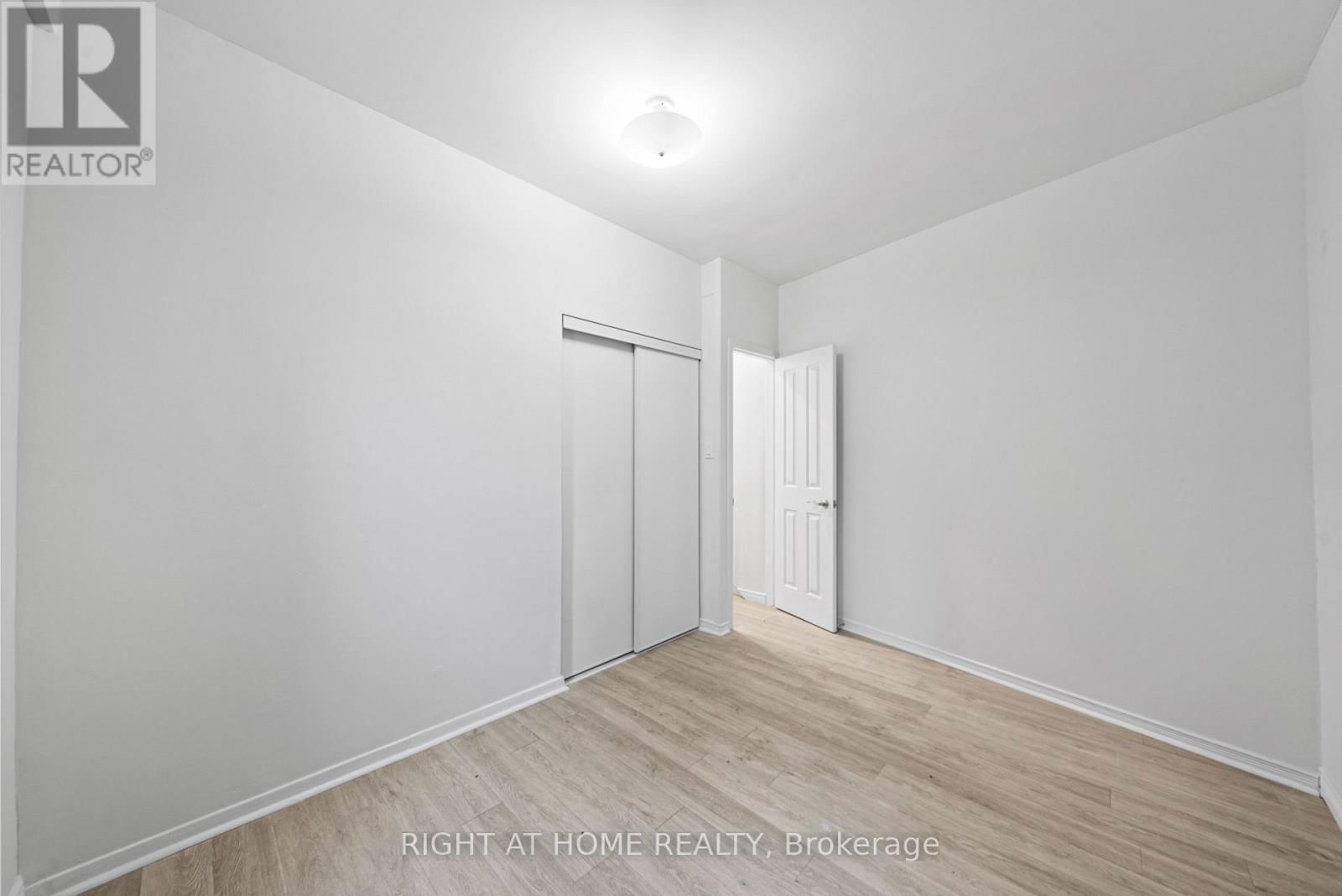134 MILLICENT STREET Image 32