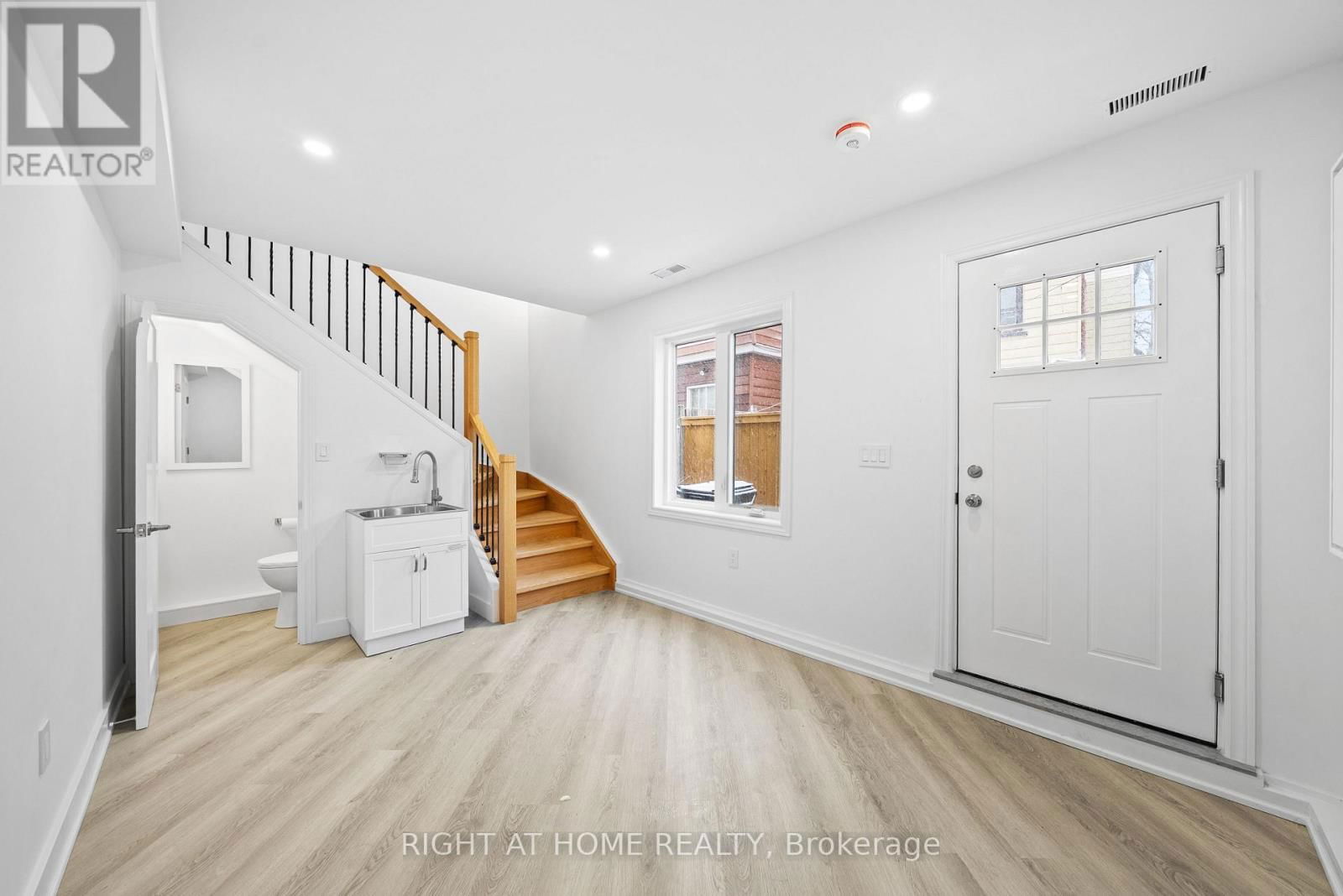 134 MILLICENT STREET Image 34