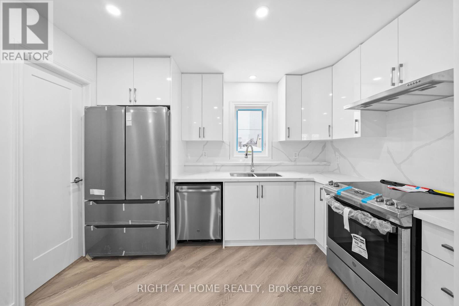 134 MILLICENT STREET Image 41
