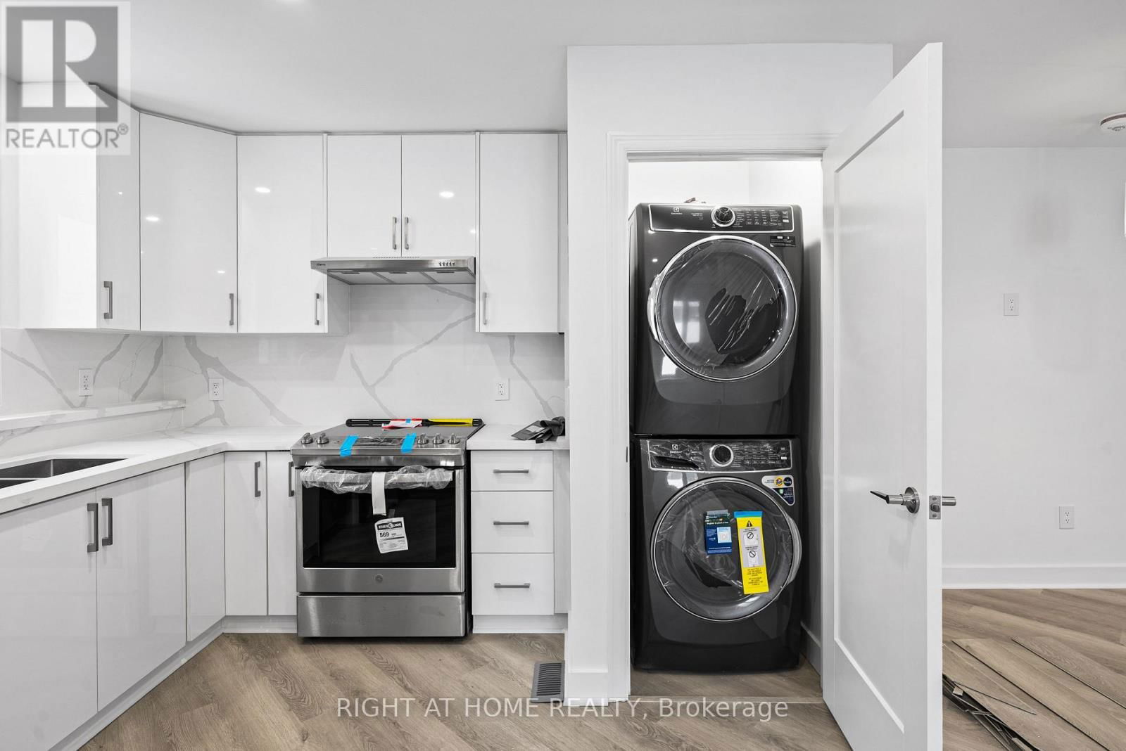 134 MILLICENT STREET Image 42