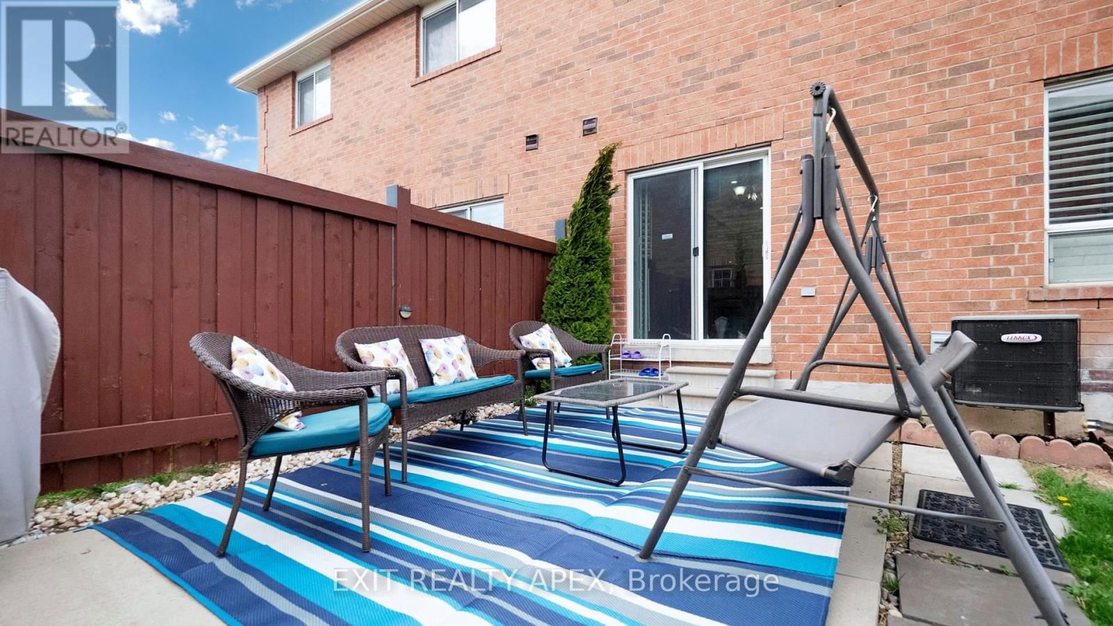 77 COMMODORE DRIVE Image 46