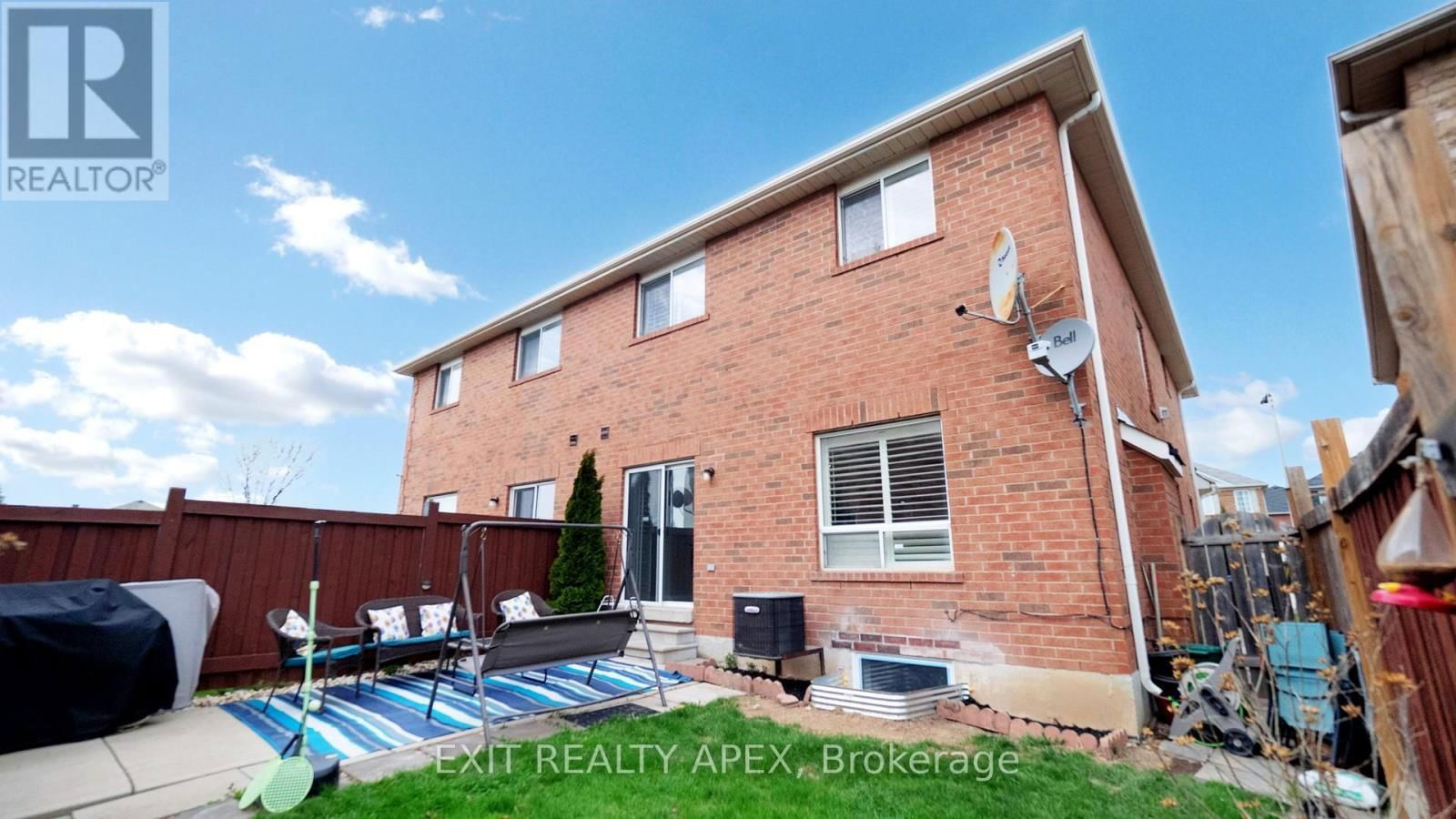 77 COMMODORE DRIVE Image 48