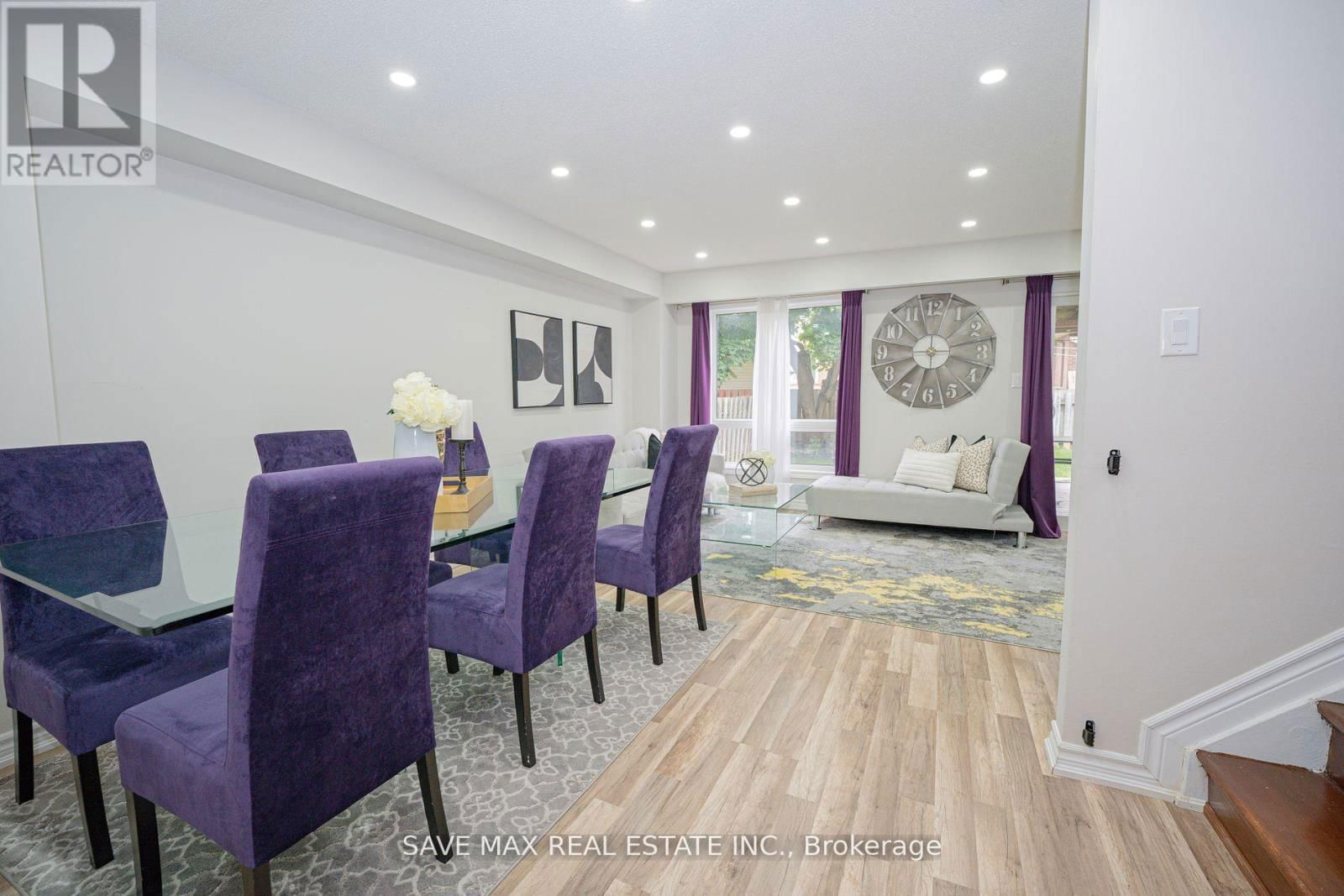 8 JOANNE COURT Image 10