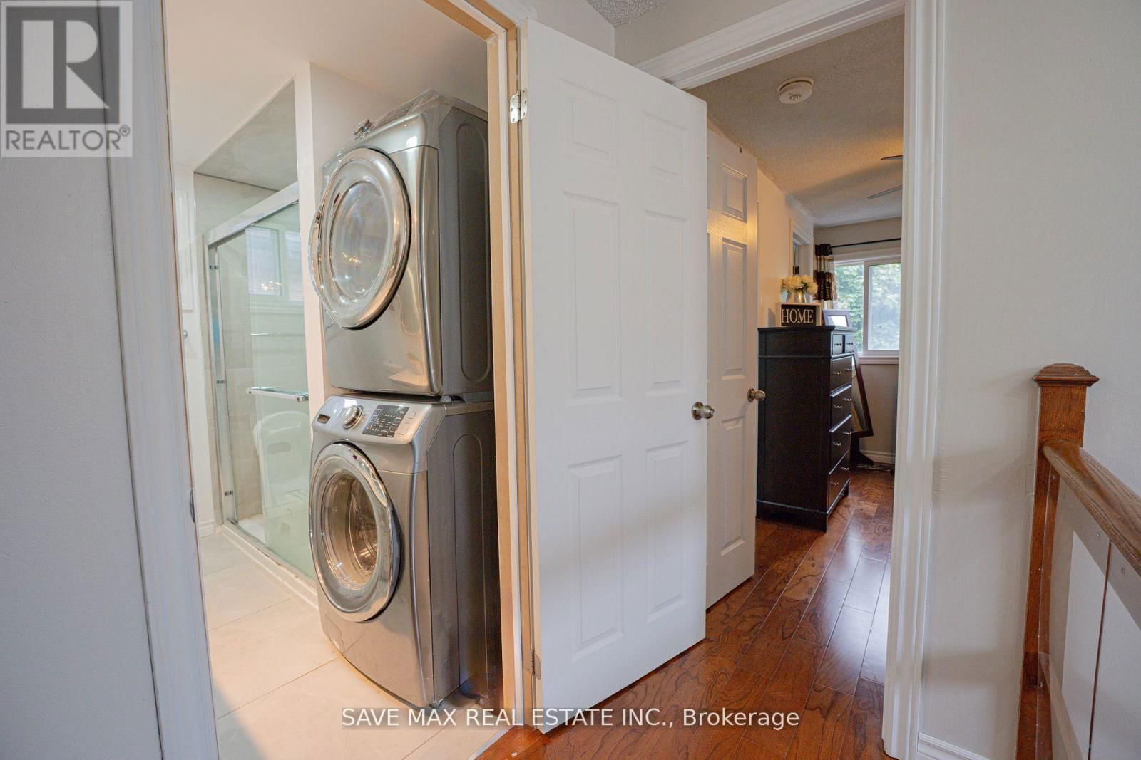 8 JOANNE COURT Image 14