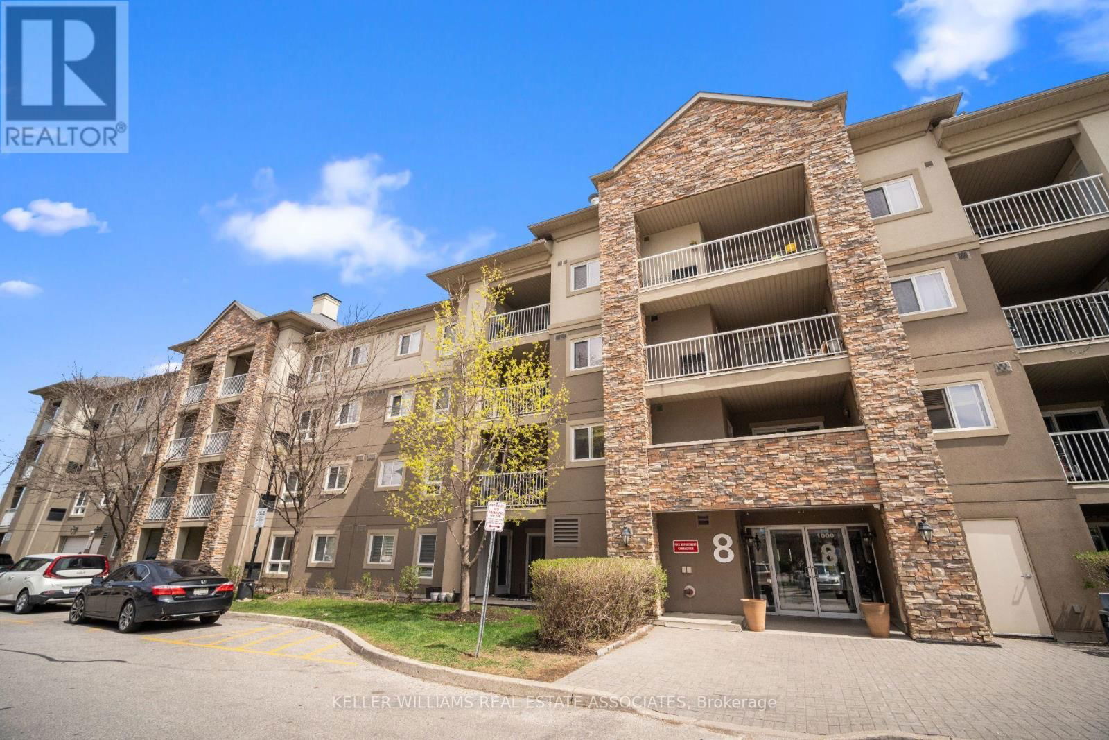 1106 - 8 DAYSPRING CIRCLE Image 2