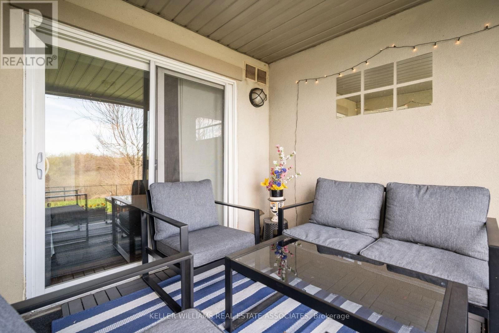 1106 - 8 DAYSPRING CIRCLE Image 32
