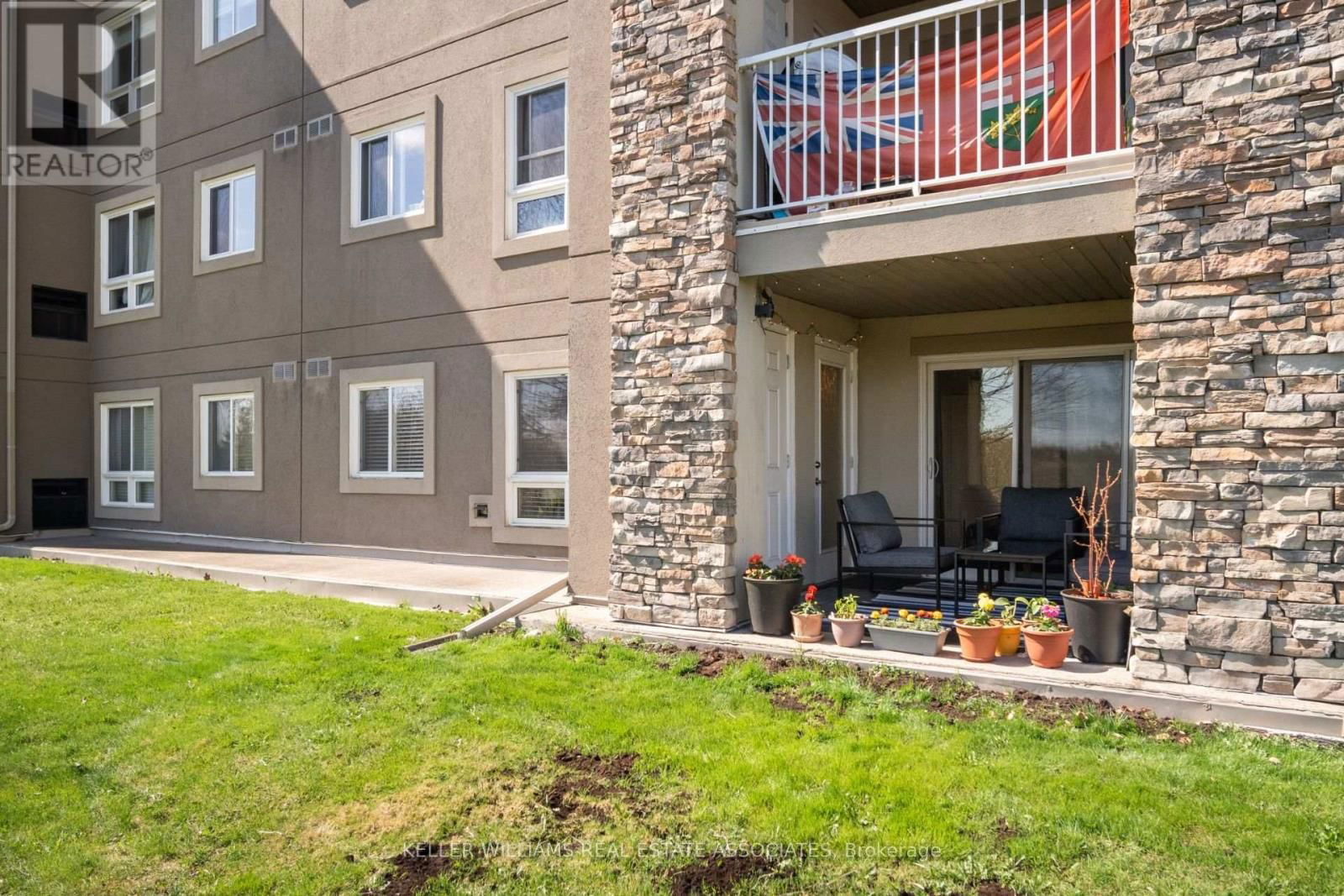 1106 - 8 DAYSPRING CIRCLE Image 33