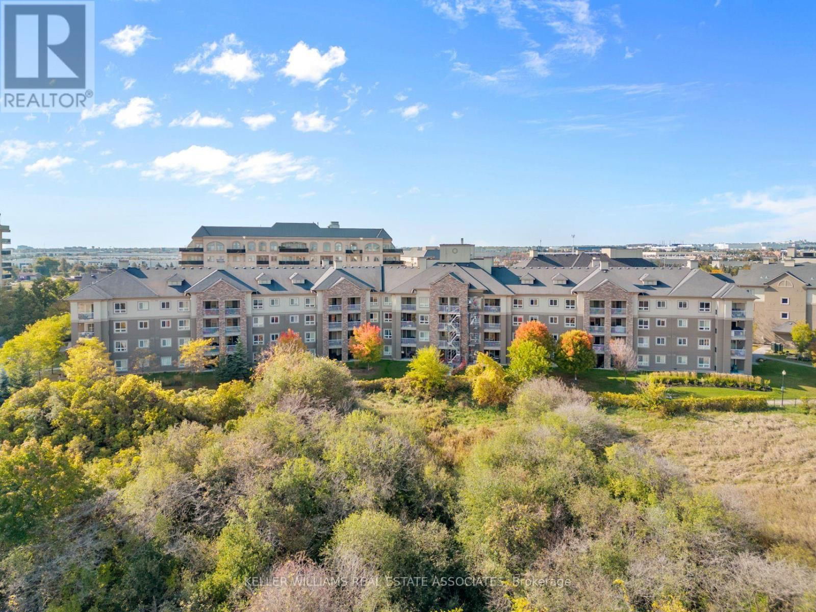 1106 - 8 DAYSPRING CIRCLE Image 40