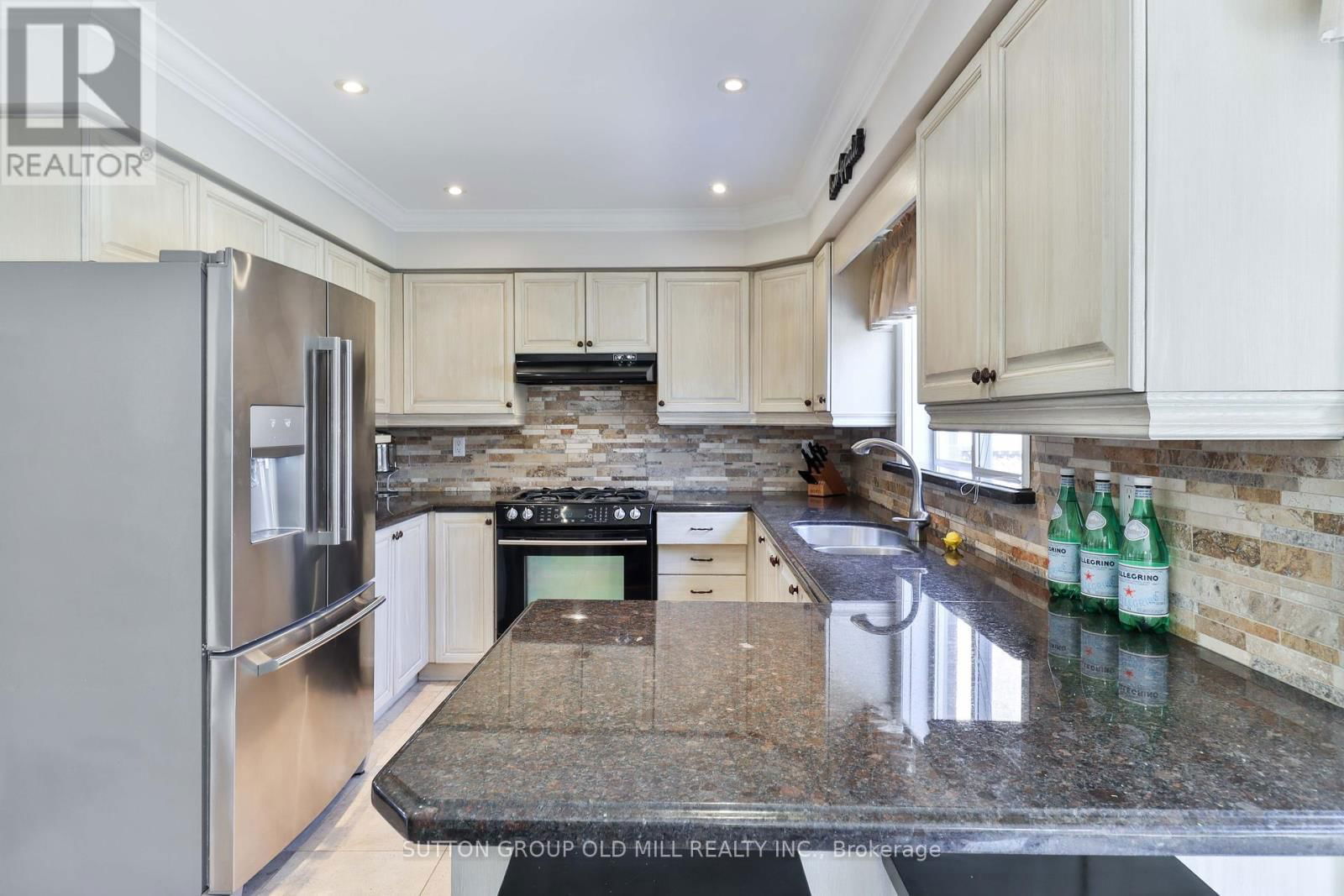 6835 FOREST PARK DRIVE Image 10