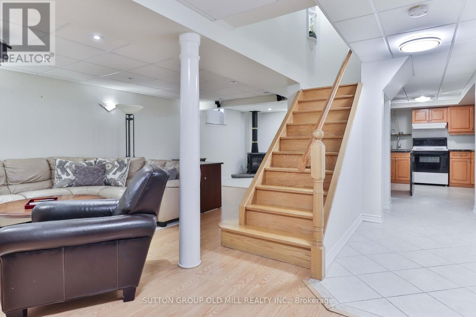 6835 FOREST PARK DRIVE Image 24