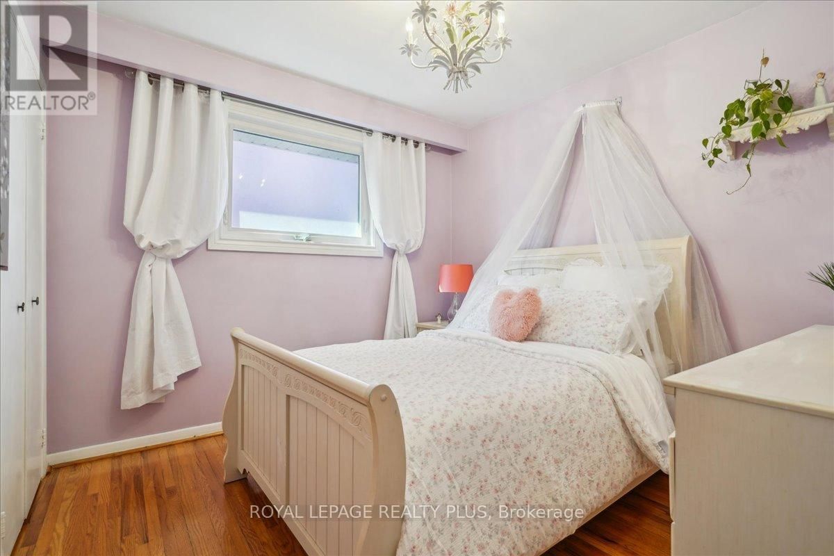 2409 SPEYSIDE DRIVE Image 17