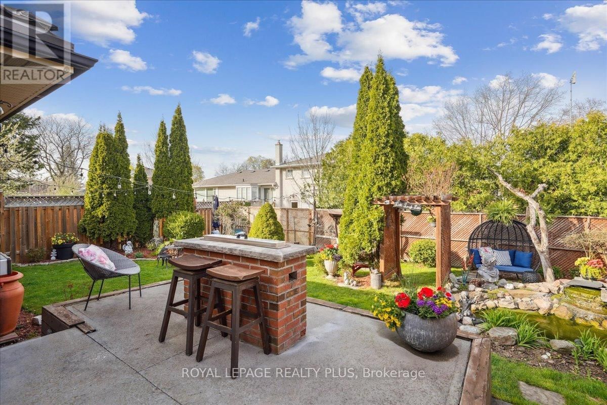 2409 SPEYSIDE DRIVE Image 2