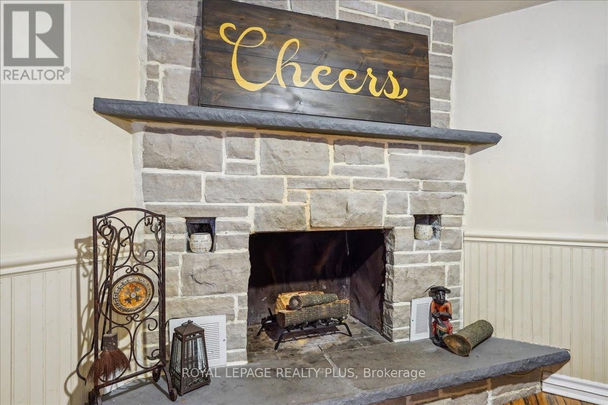 2409 SPEYSIDE DRIVE Image 21