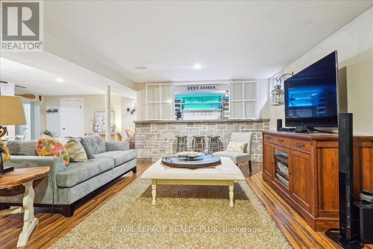 2409 SPEYSIDE DRIVE Image 22