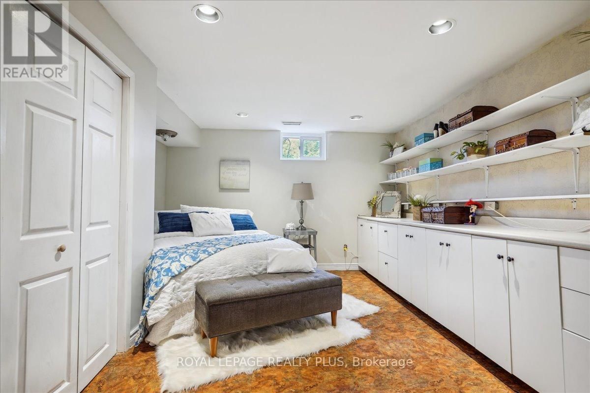 2409 SPEYSIDE DRIVE Image 25