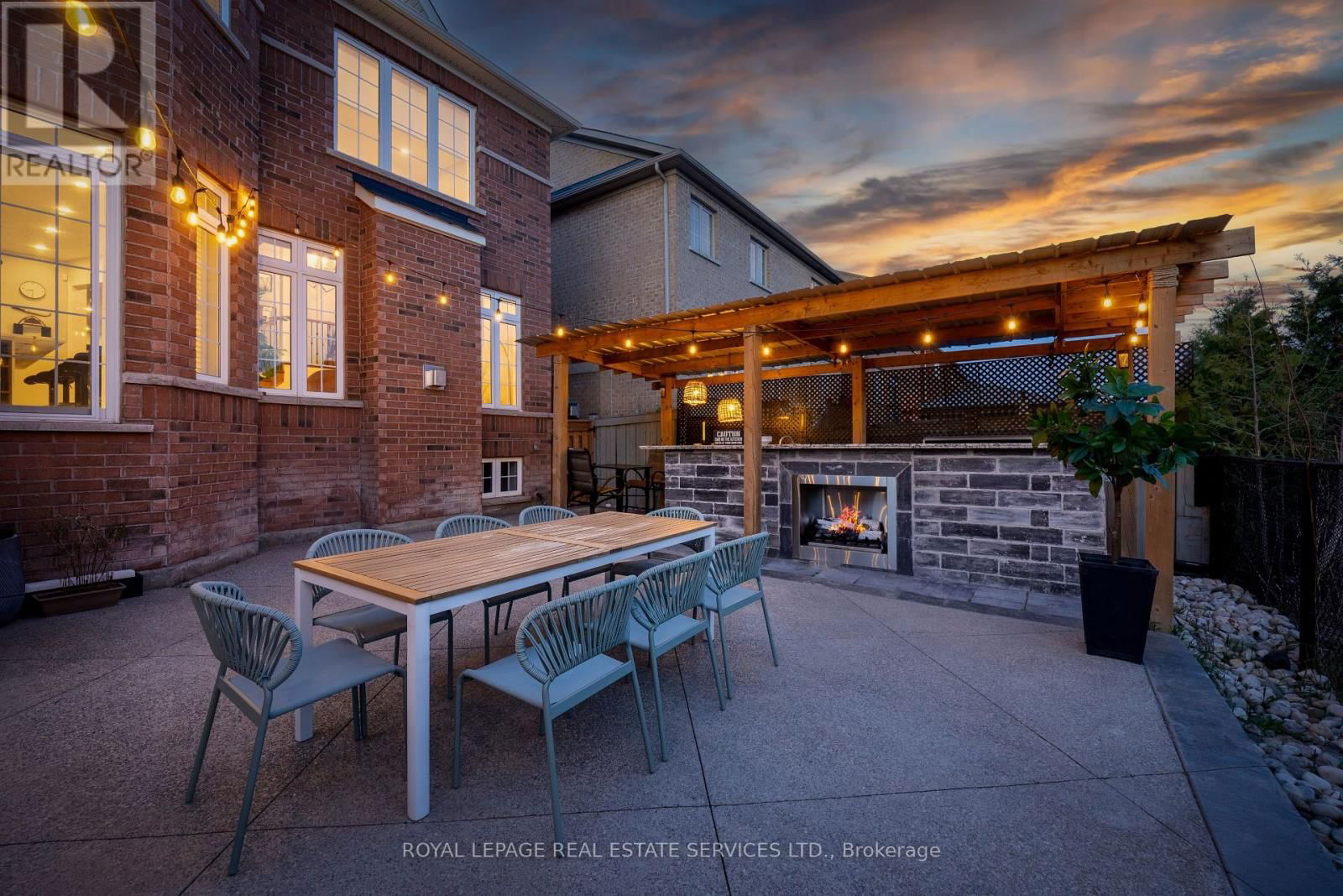 606 NAIRN CIRCLE Image 50
