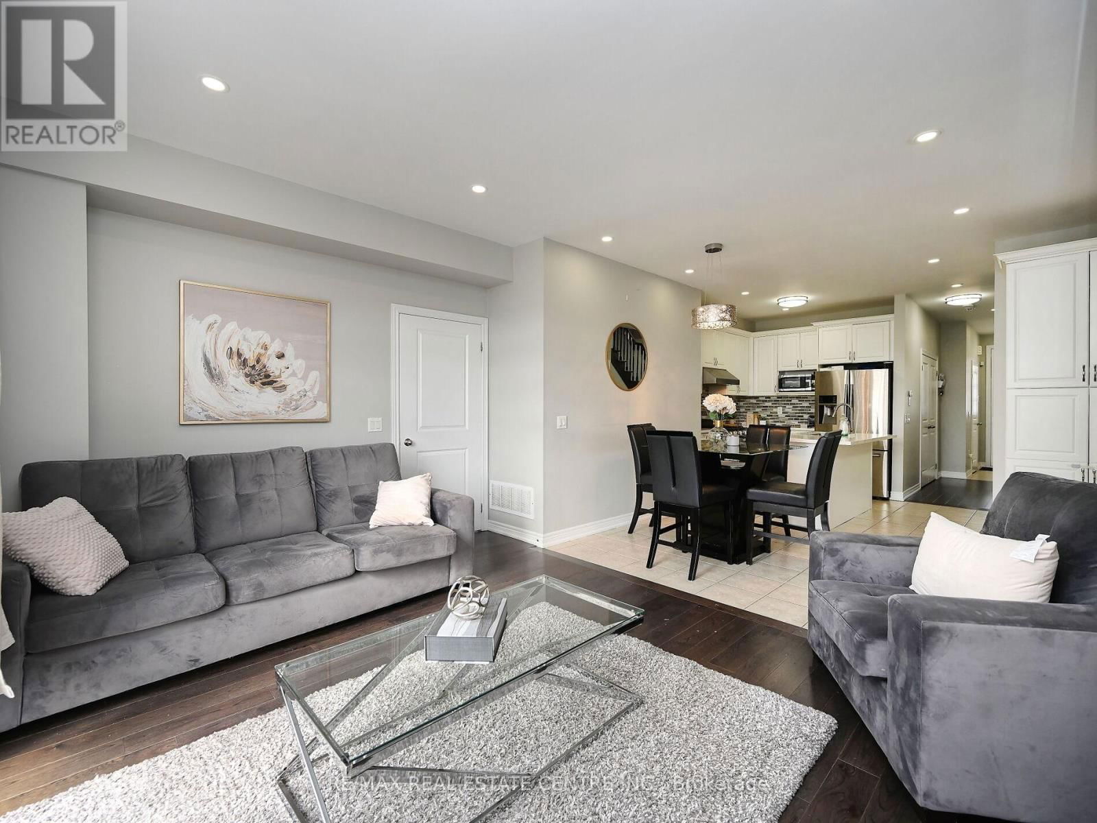 53 DUFAY ROAD Image 12