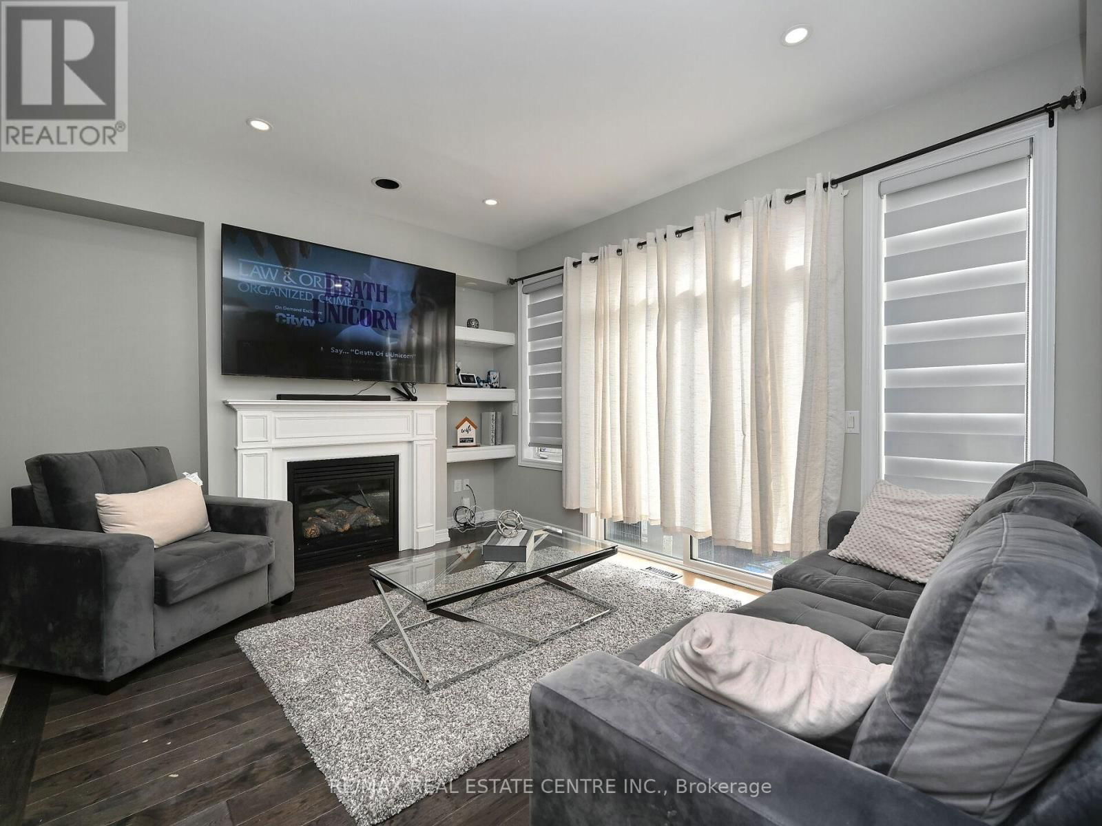53 DUFAY ROAD Image 15