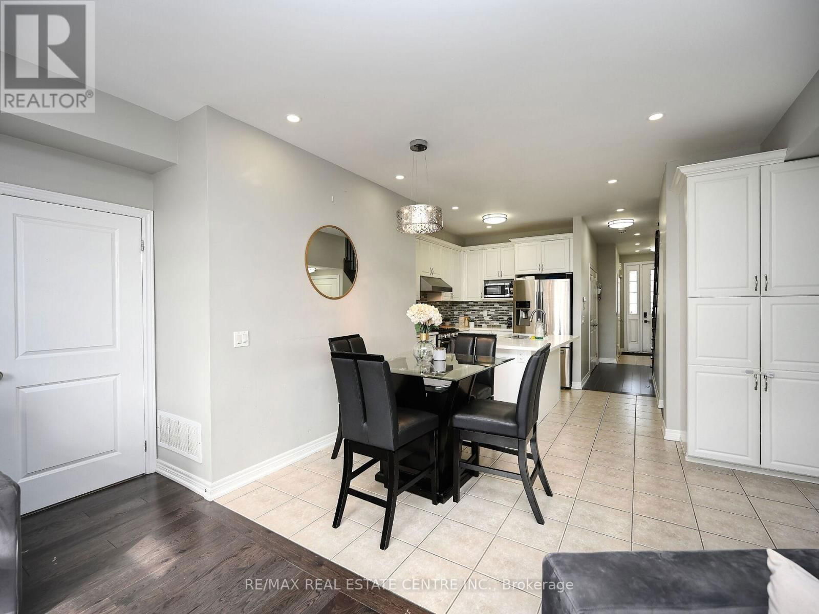 53 DUFAY ROAD Image 16