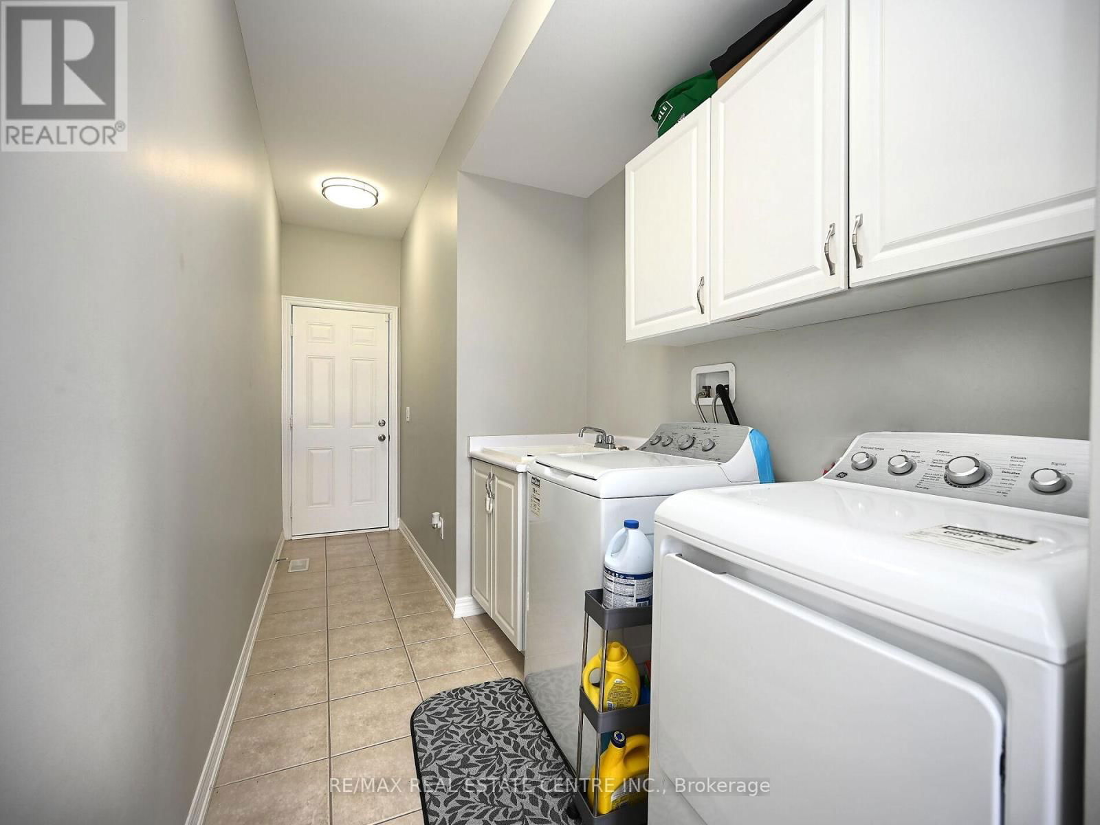 53 DUFAY ROAD Image 17