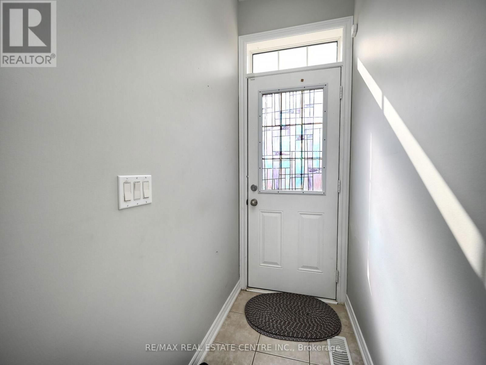 53 DUFAY ROAD Image 18