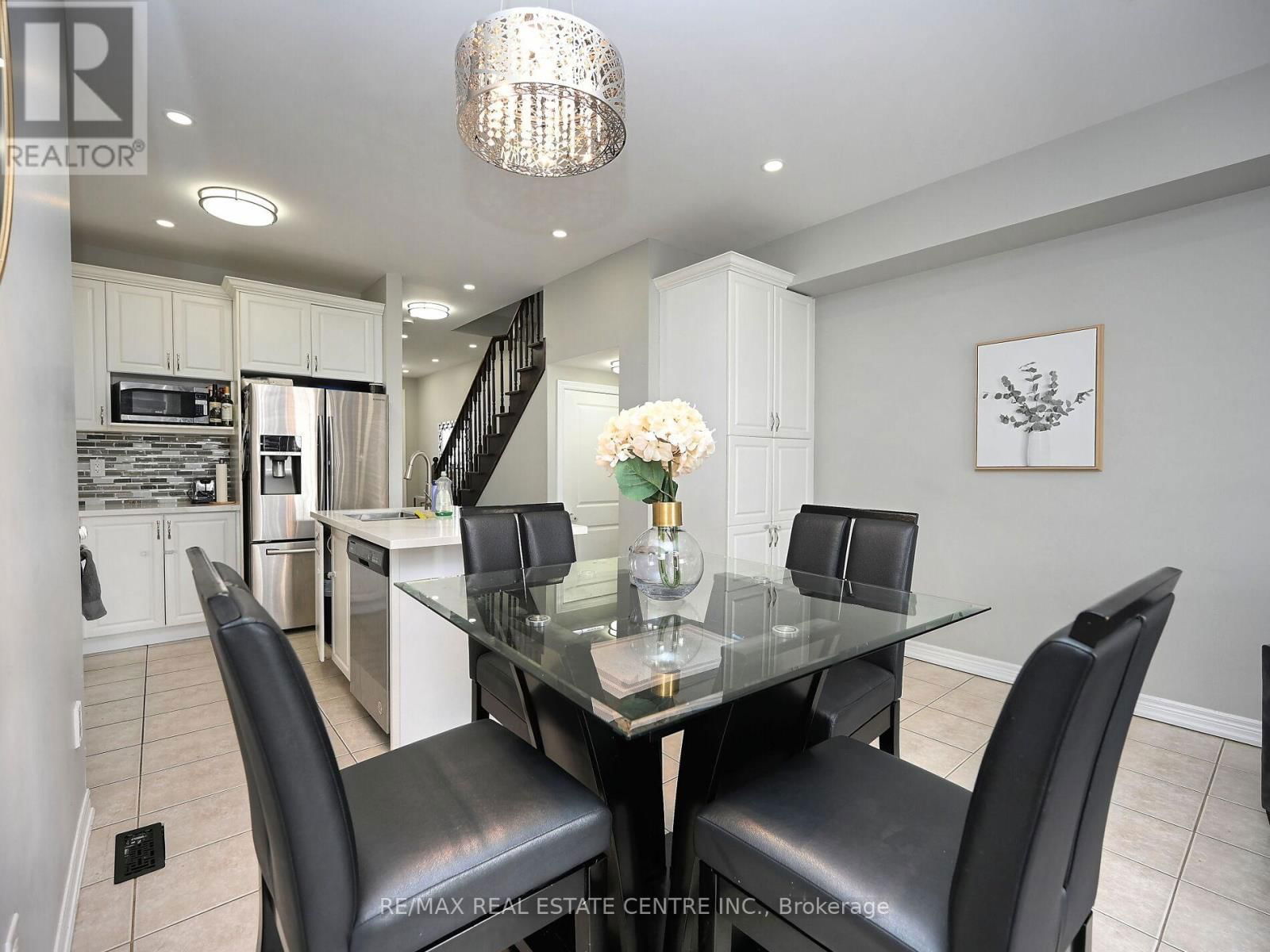 53 DUFAY ROAD Image 20