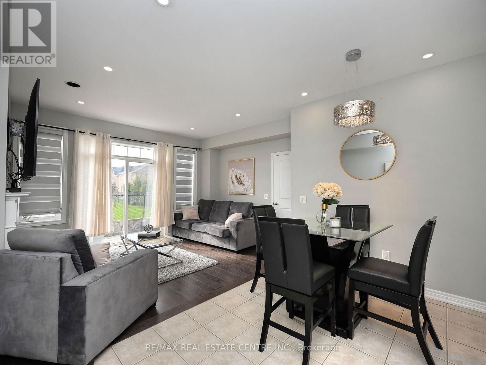 53 DUFAY ROAD Image 21