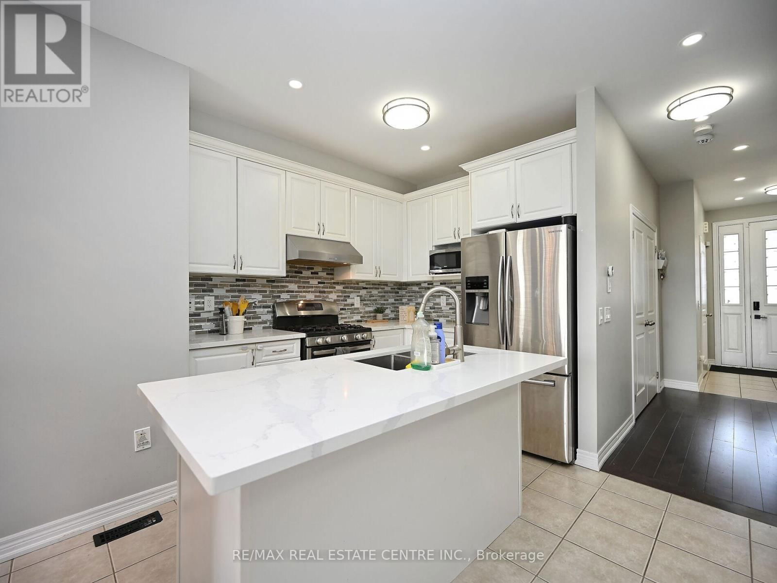 53 DUFAY ROAD Image 23