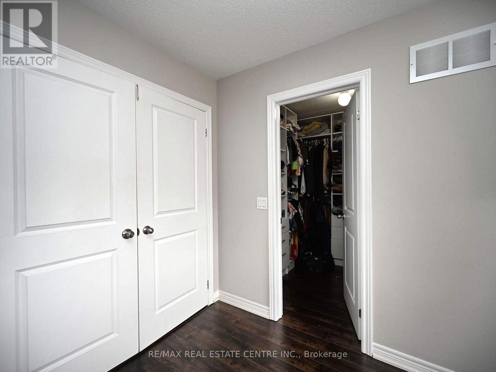 53 DUFAY ROAD Image 36