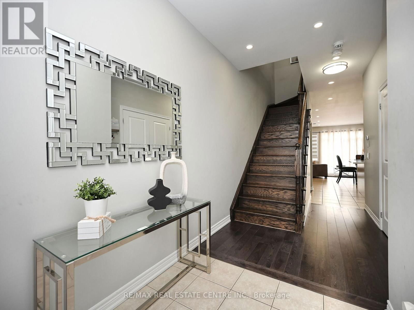 53 DUFAY ROAD Image 7