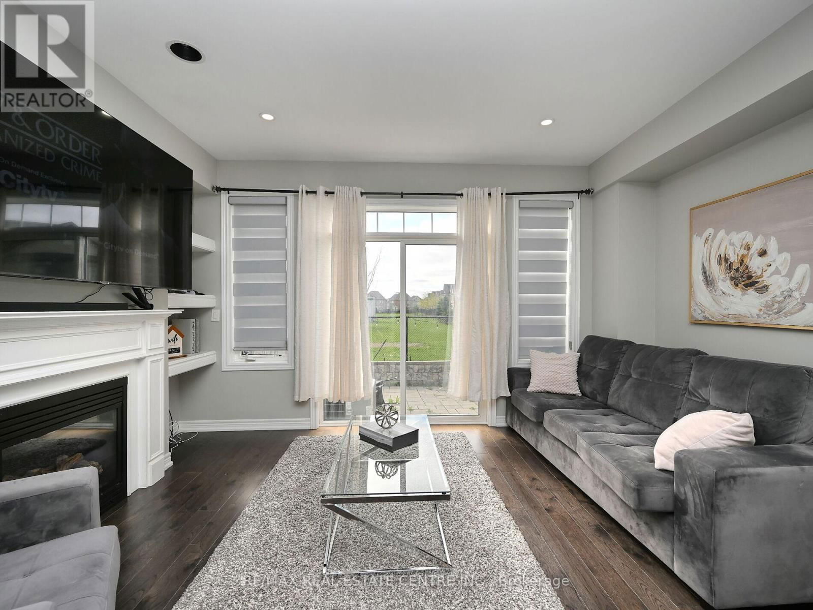 53 DUFAY ROAD Image 9