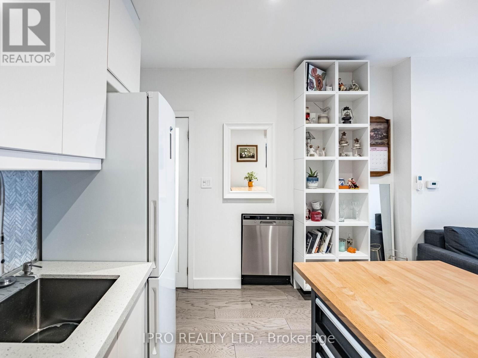 1580 DAVENPORT ROAD Image 18