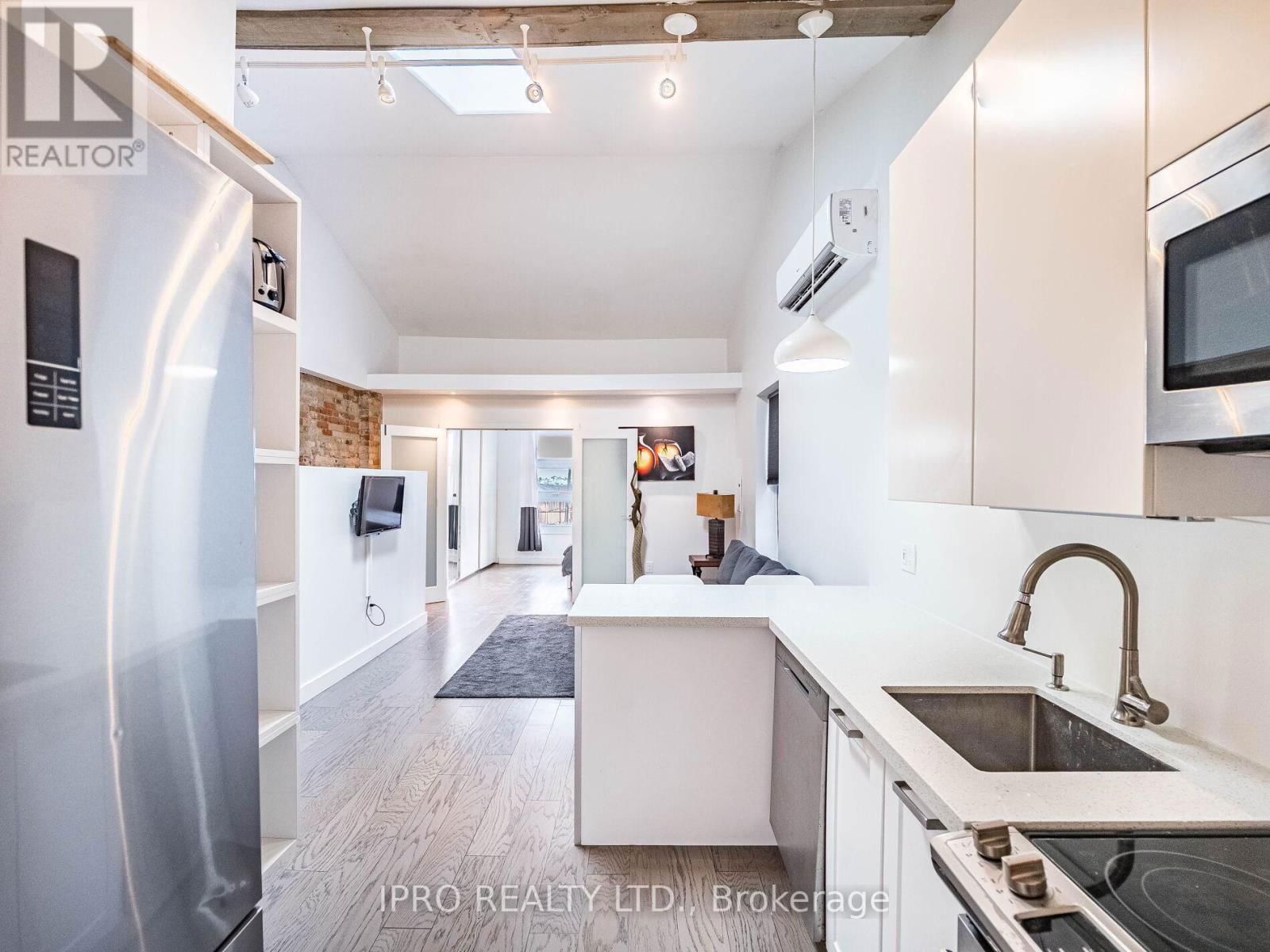 1580 DAVENPORT ROAD Image 6
