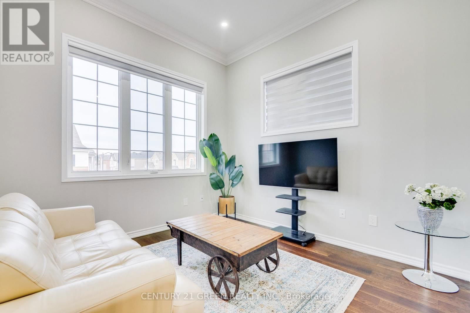 1436 CONNAUGHT TERRACE Image 23