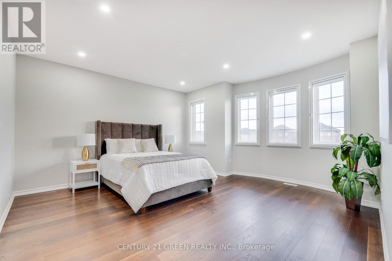 1436 CONNAUGHT TERRACE Image 30