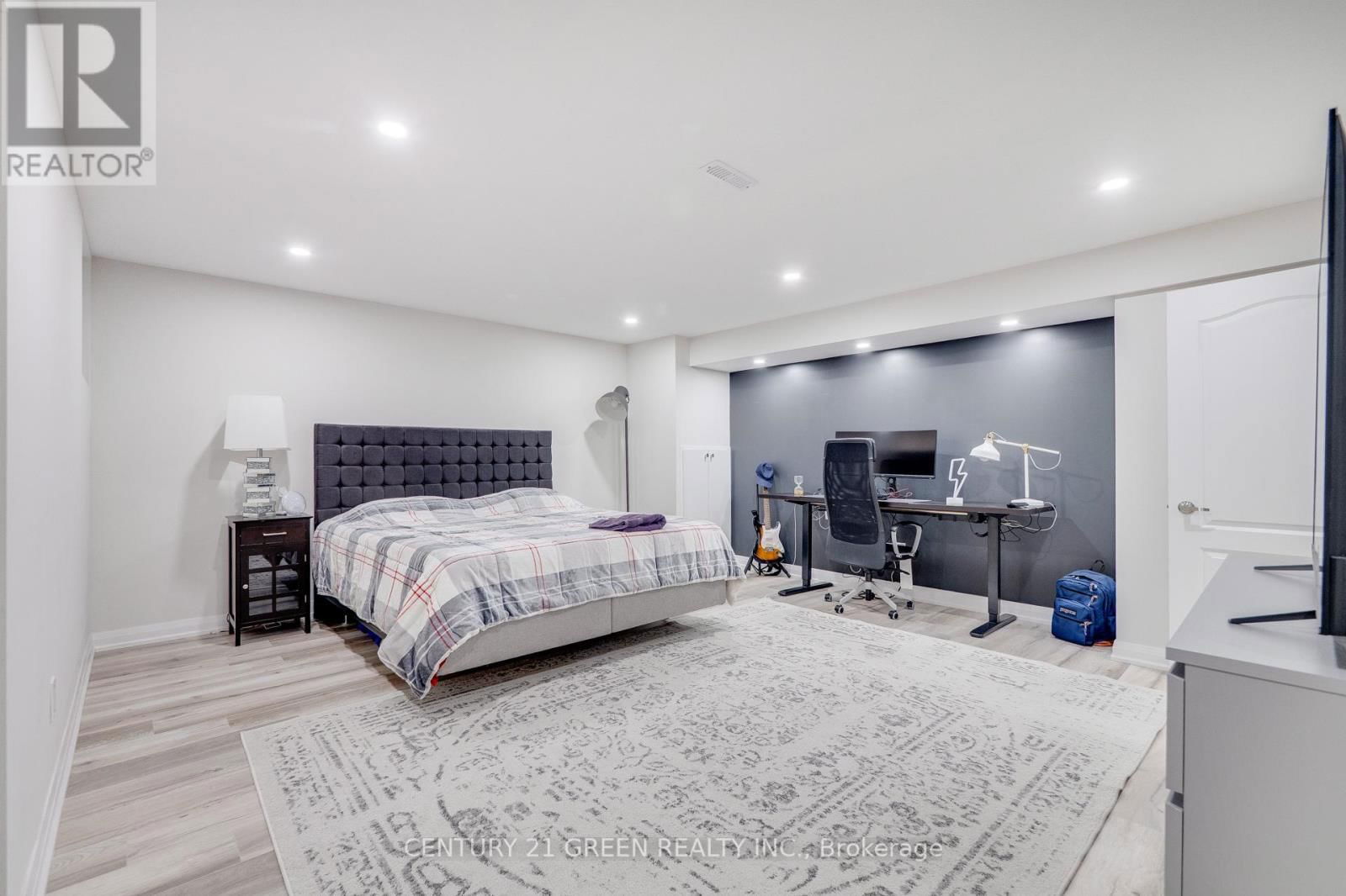 1436 CONNAUGHT TERRACE Image 39