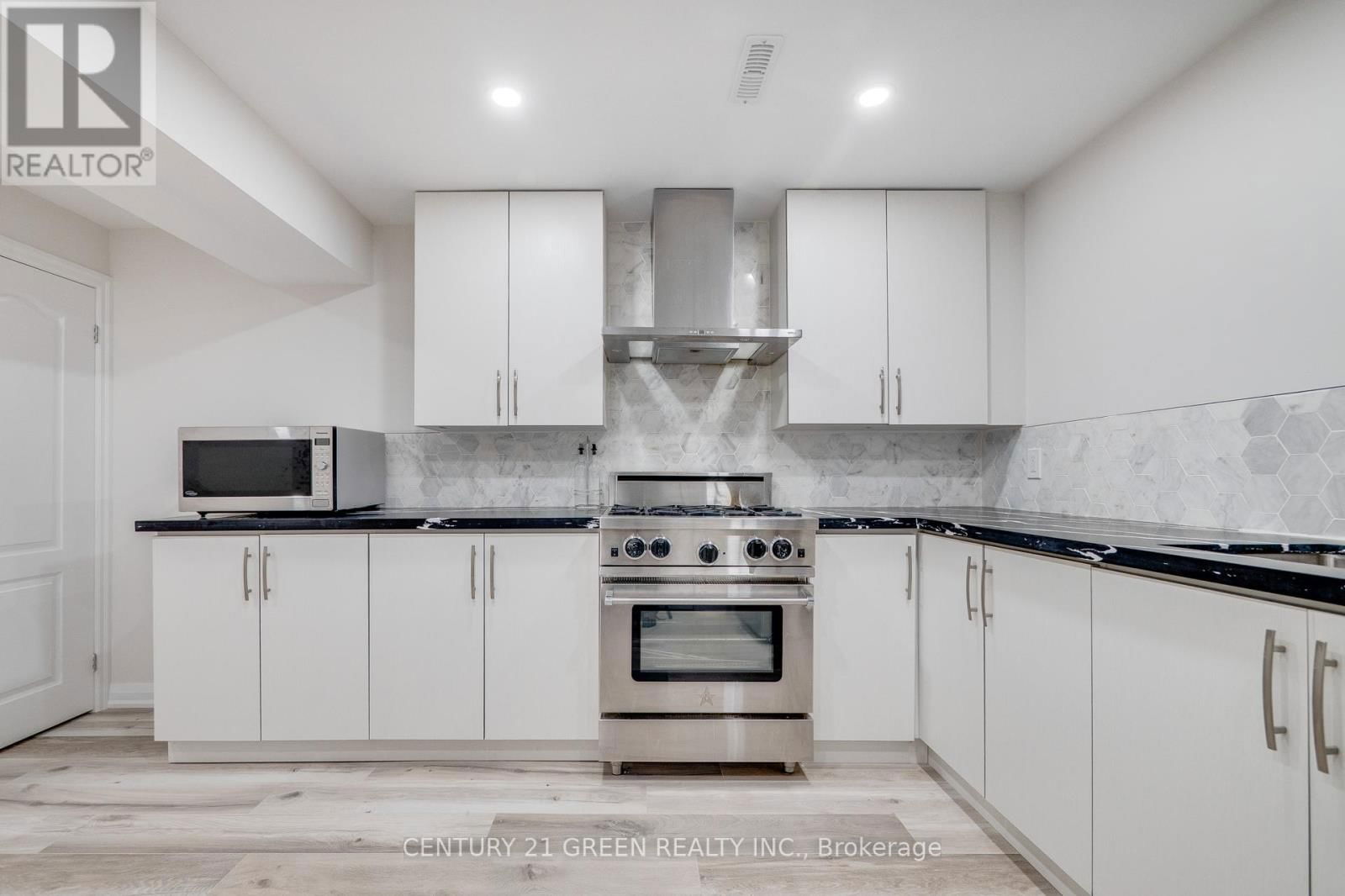 1436 CONNAUGHT TERRACE Image 42