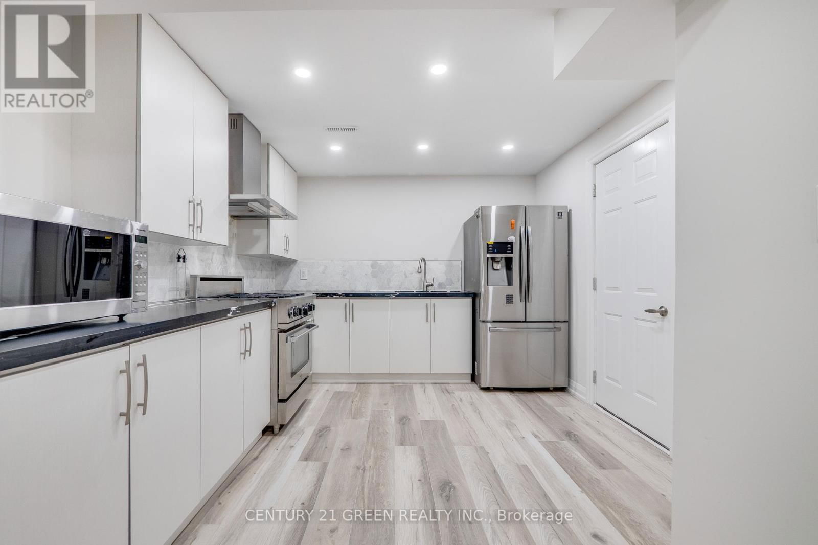 1436 CONNAUGHT TERRACE Image 44