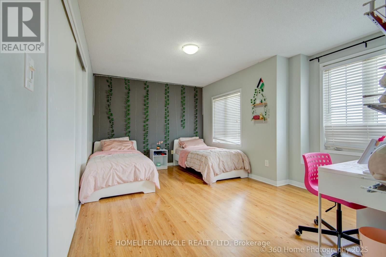 1044 ZIMMERMAN CRESCENT Image 22