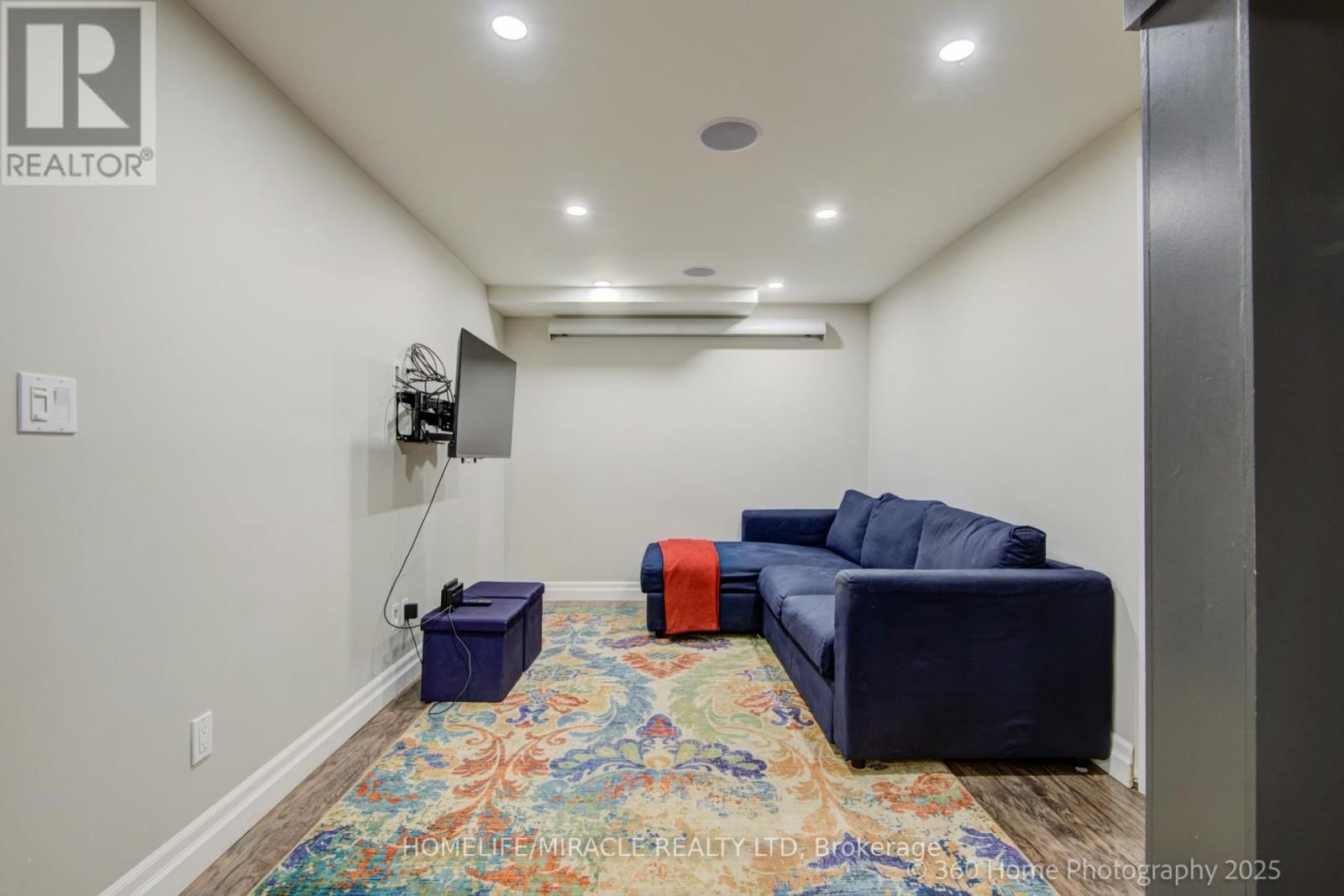 1044 ZIMMERMAN CRESCENT Image 30