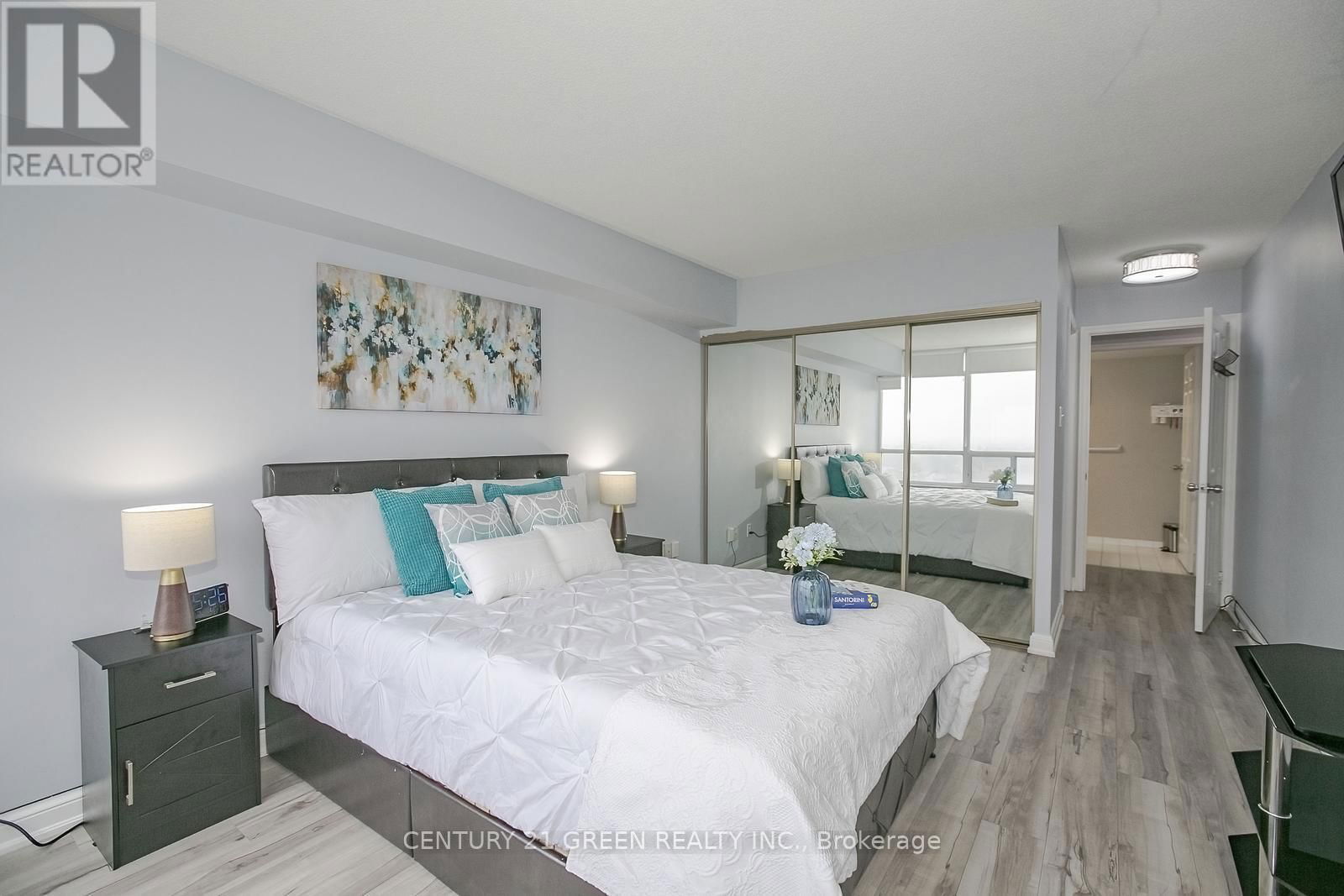 1503 - 22 HANOVER ROAD Image 29