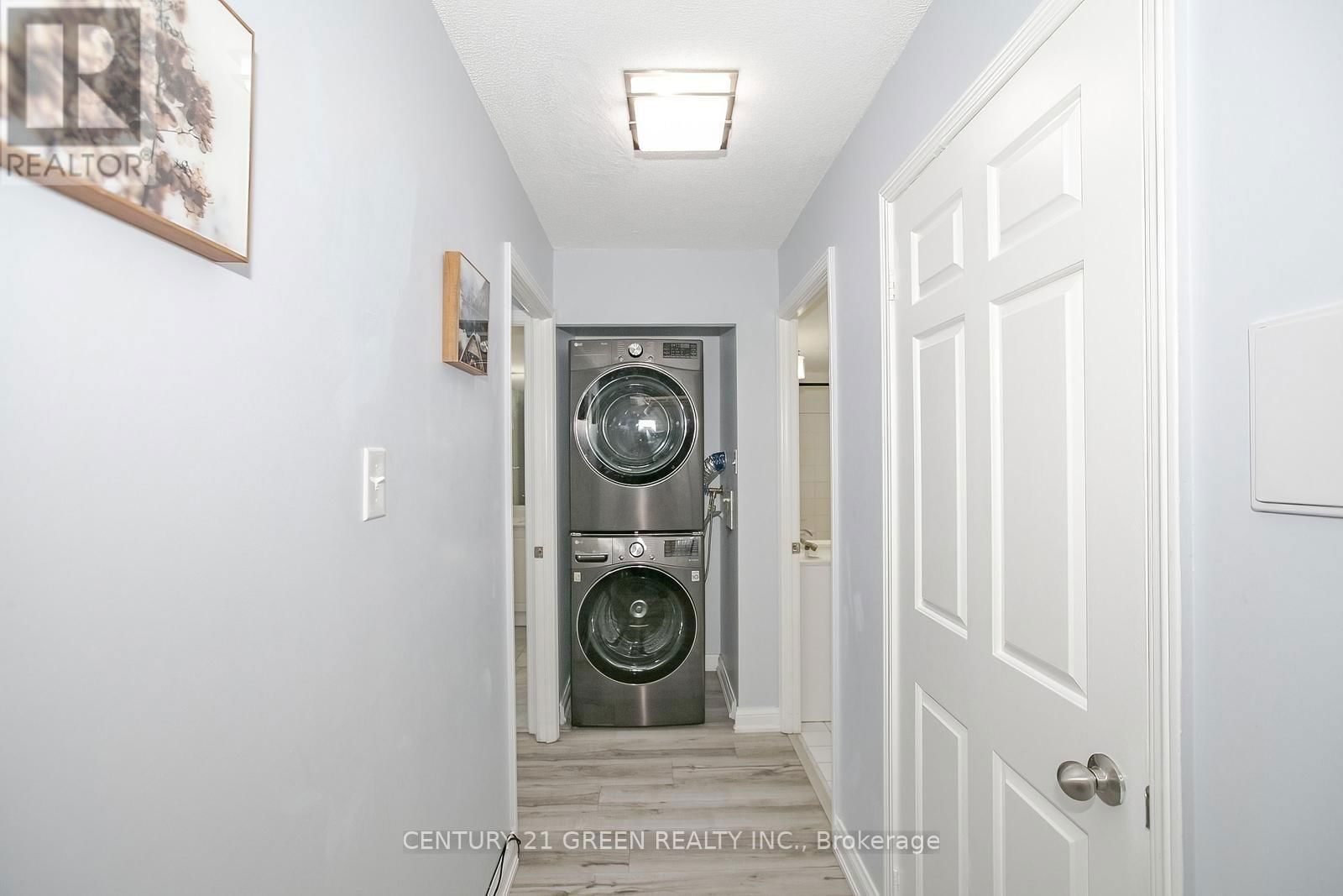 1503 - 22 HANOVER ROAD Image 32