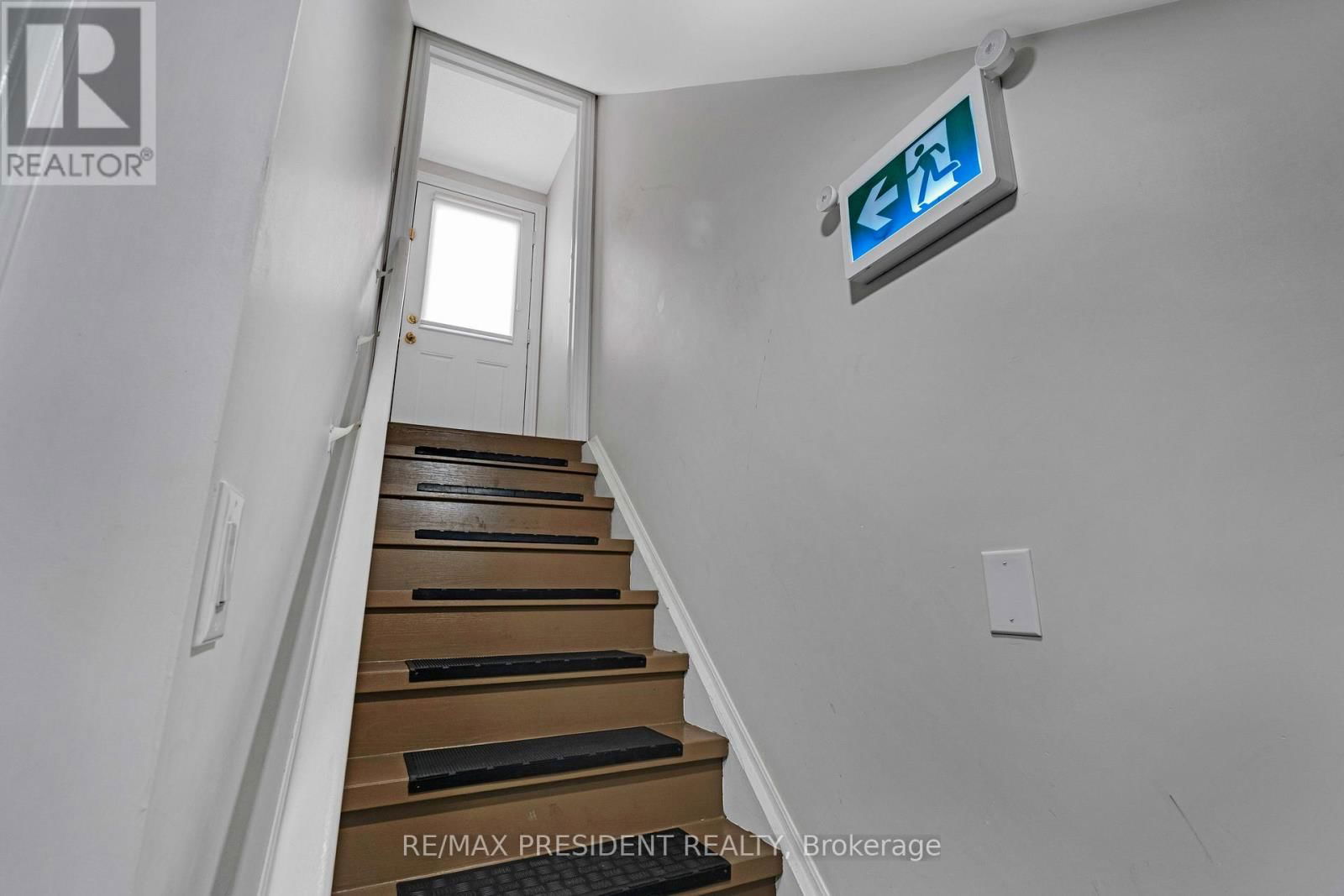 7 WELLPARK WAY Image 31